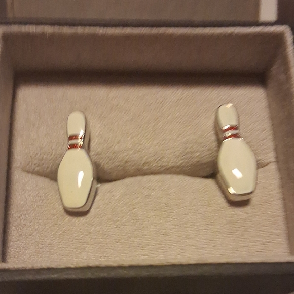 Elegant  Bowling Pin Cufflinks By Cufflinksinc - Picture 1 of 3